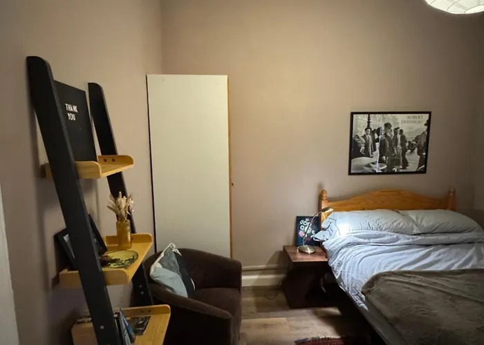 Central Room In Historic Tenement Shared Apartment Near Old Town