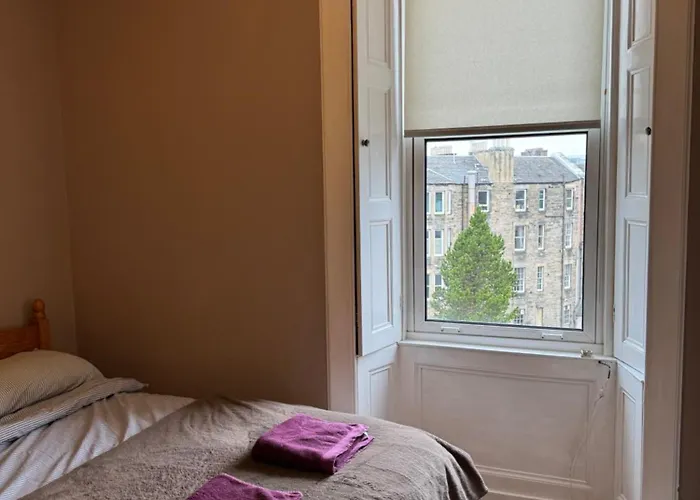 Central Room In Historic Tenement Shared Apartment Near Old Town
